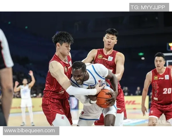 2016年首钢与新疆篮球对决回顾精彩瞬间与赛场激情再现